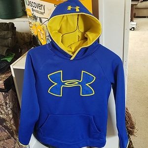 Boys under Armour hoodie